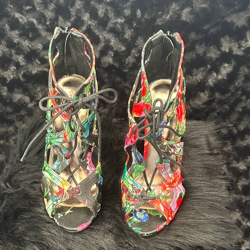 Steve Madden Girl Multicolor Floral Lace-Up High Heels